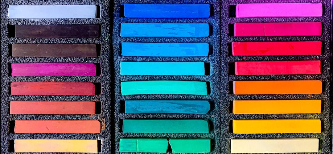 découvrez notre guide complet sur les palettes de couleurs, conçu pour inspirer vos projets créatifs. apprenez à harmoniser les teintes et à exprimer vos idées grâce à des combinaisons de couleurs adaptées à chaque style.