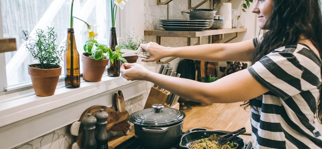 découvrez des recettes simples et rapides pour préparer des repas délicieux en un rien de temps. idéal pour les jours chargés, simplifiez votre cuisine tout en régalant vos proches avec des plats savoureux.