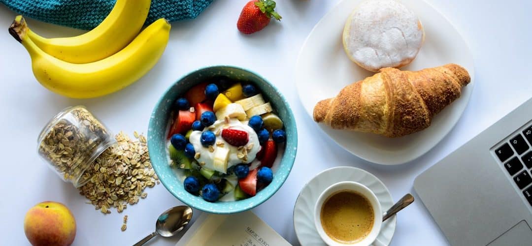 découvrez des recettes savoureuses et saines pour un petit-déjeuner équilibré. que vous préfériez les classiques ou des options plus originales, trouvez l'inspiration pour bien commencer votre journée.