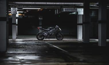 découvrez l'univers des sportbikes : des motos hautes performances alliant puissance, agilité et design. plongez dans les dernières nouveautés, conseils d'achat et guides d'entretien pour les passionnés de vitesse et de sensations fortes.